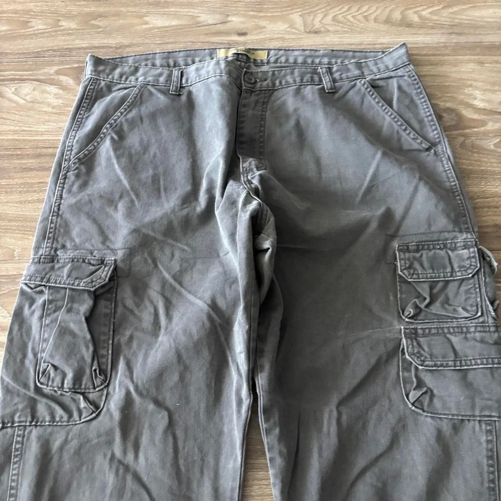 Vintage Y2K/2000s Baggy Grey Streetwear Skater Cargo Pants! 38x32